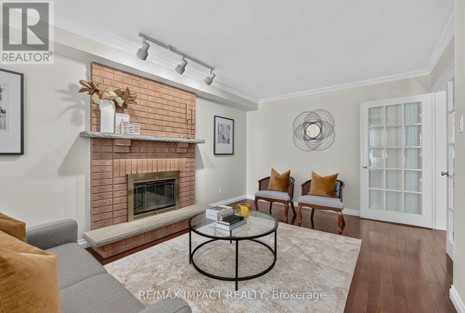 2358 WILDWOOD CRESCENT - 18
