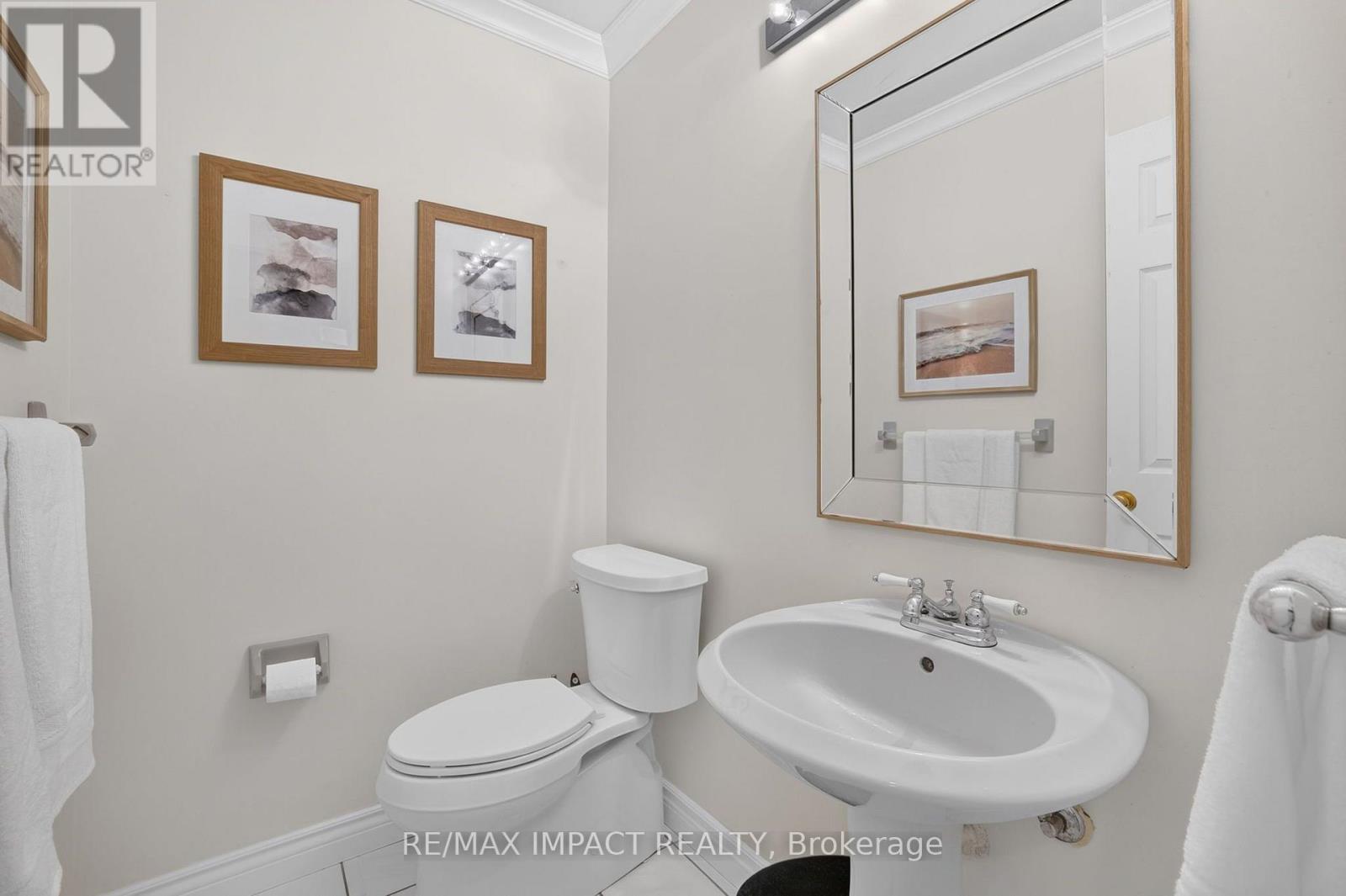 2358 WILDWOOD CRESCENT - 21