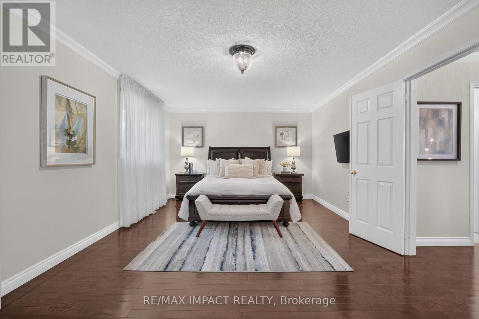 2358 WILDWOOD CRESCENT - 24