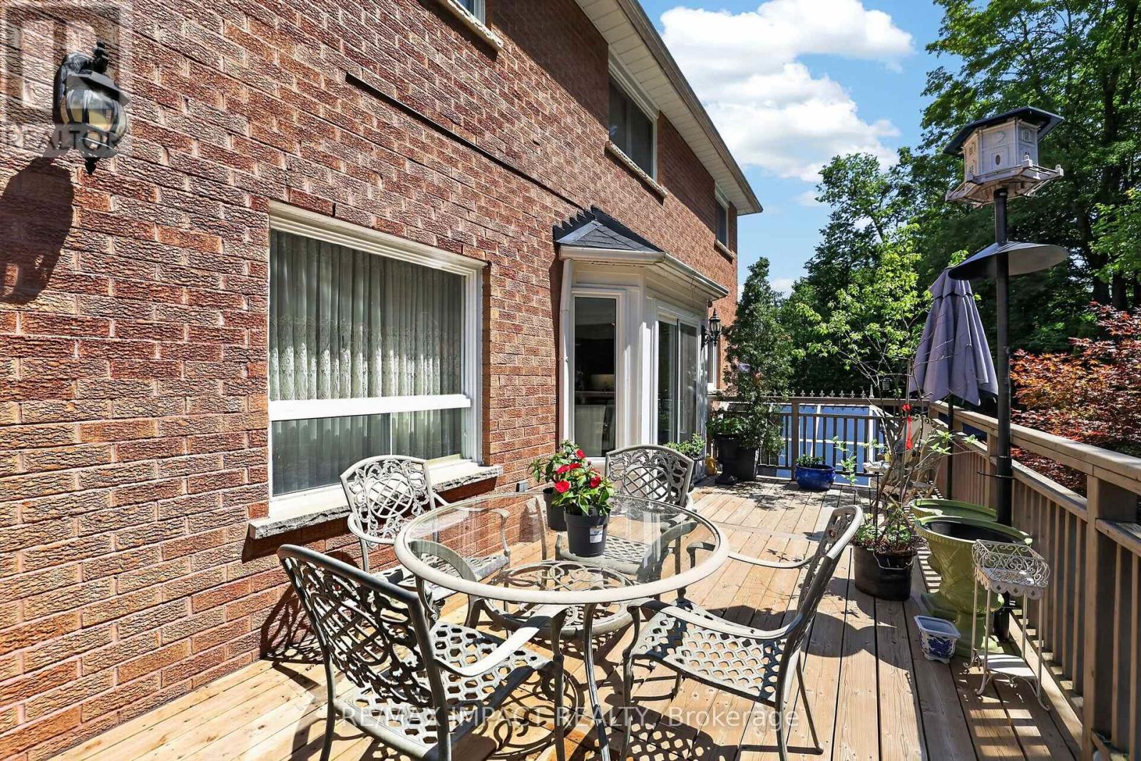 2358 WILDWOOD CRESCENT - 43