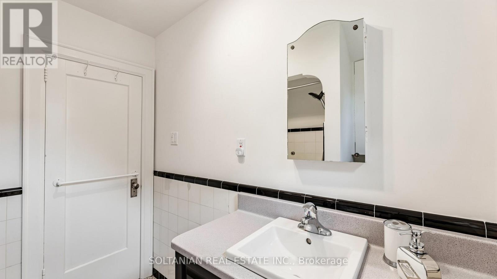 39 FAIRSIDE AVENUE - Image 32
