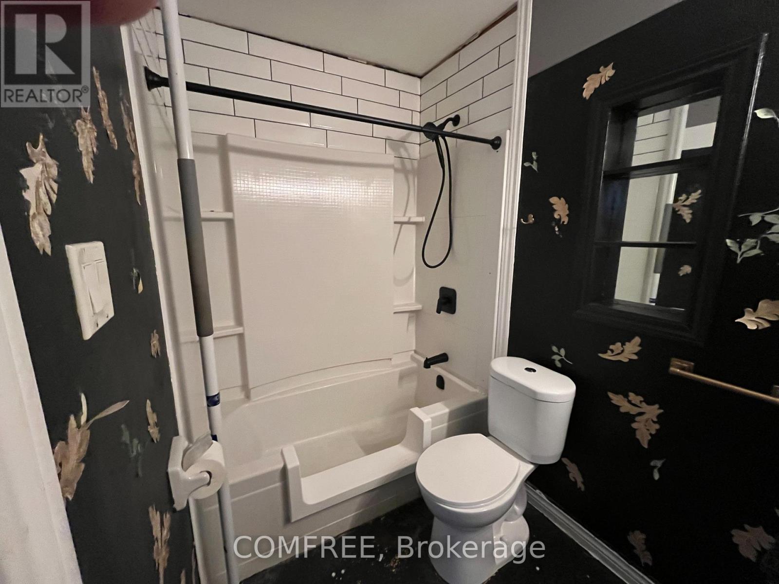#41 136 CONWAY DRIVE - Image 15