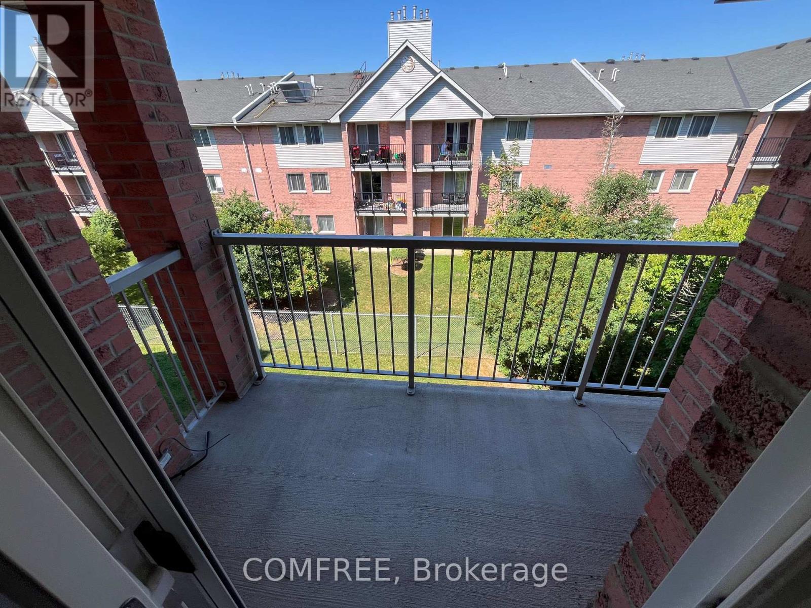 #41 136 CONWAY DRIVE - Image 18