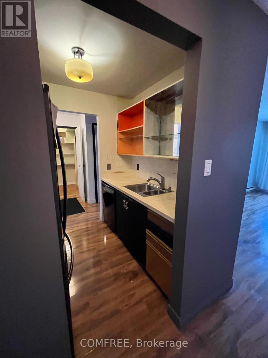 #41 136 CONWAY DRIVE - Image 4