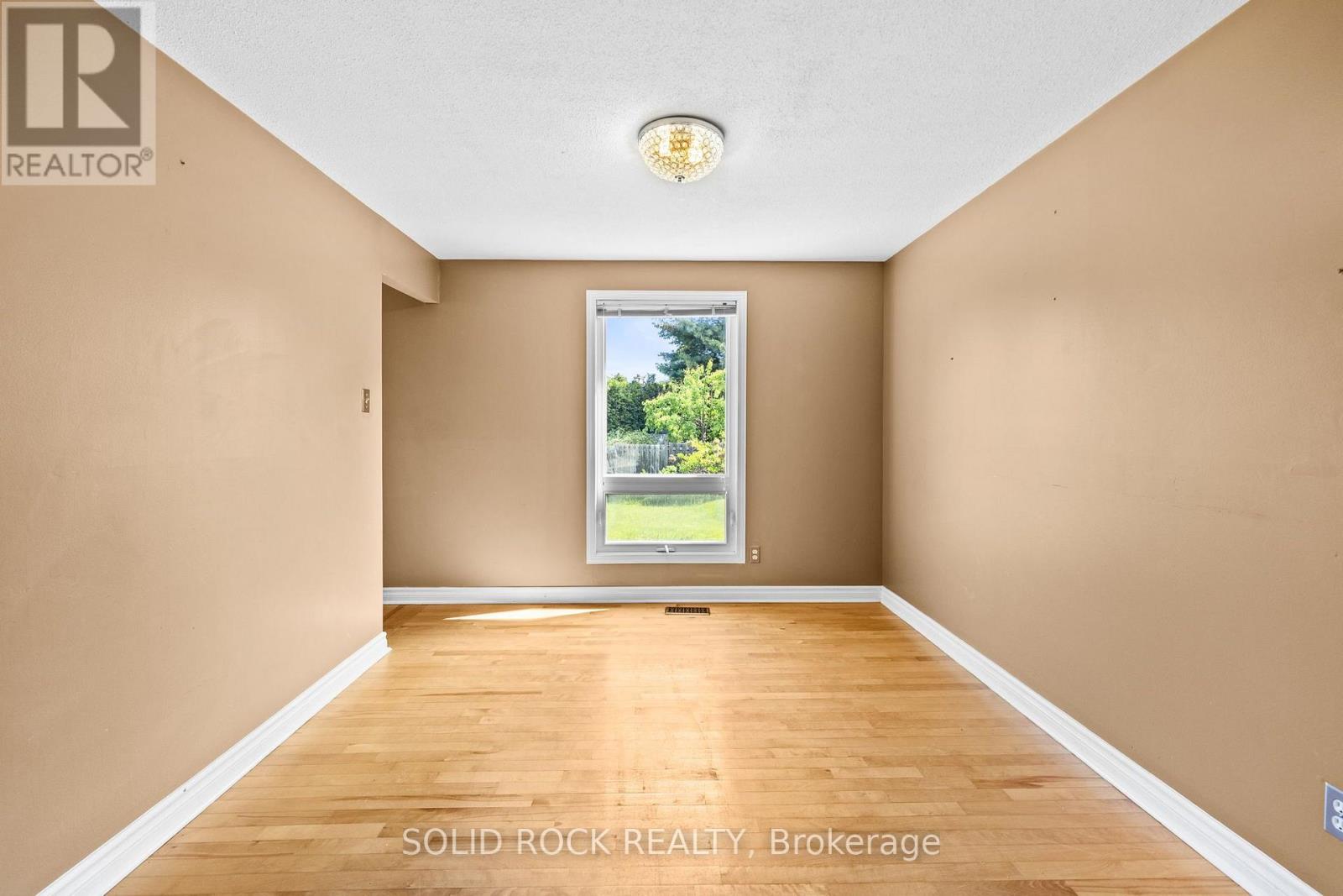 3 Bed, 3 Bath House for Rent in Ottawa – 1631 CHARBONNEAU STREET, Ottawa – MLS# X13597730 - Image 10