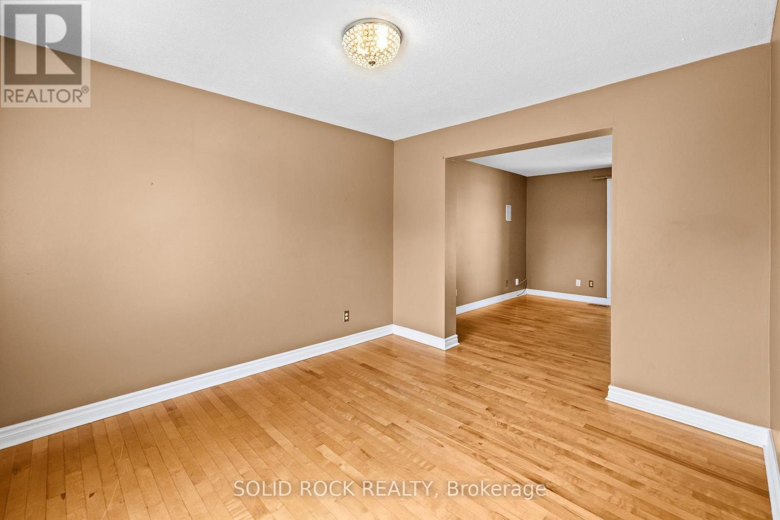 3 Bed, 3 Bath House for Rent in Ottawa – 1631 CHARBONNEAU STREET, Ottawa – MLS# X13597730 - Image 12