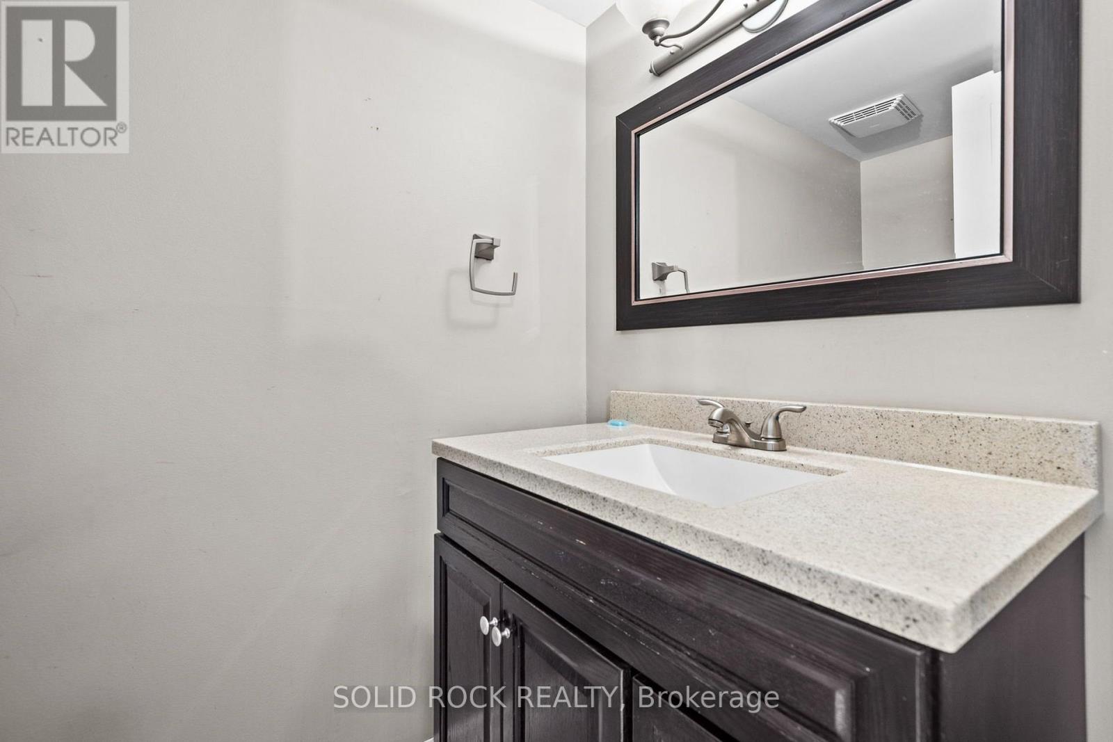 3 Bed, 3 Bath House for Rent in Ottawa – 1631 CHARBONNEAU STREET, Ottawa – MLS# X13597730 - Image 19