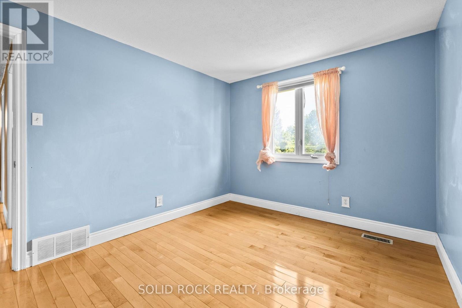 3 Bed, 3 Bath House for Rent in Ottawa – 1631 CHARBONNEAU STREET, Ottawa – MLS# X13597730 - Image 26