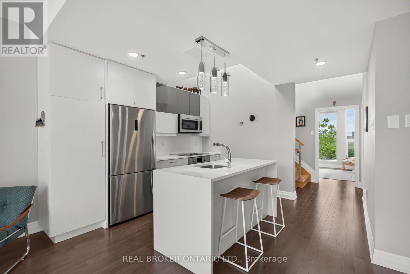 #317 300 B LETT STREET - Image 21