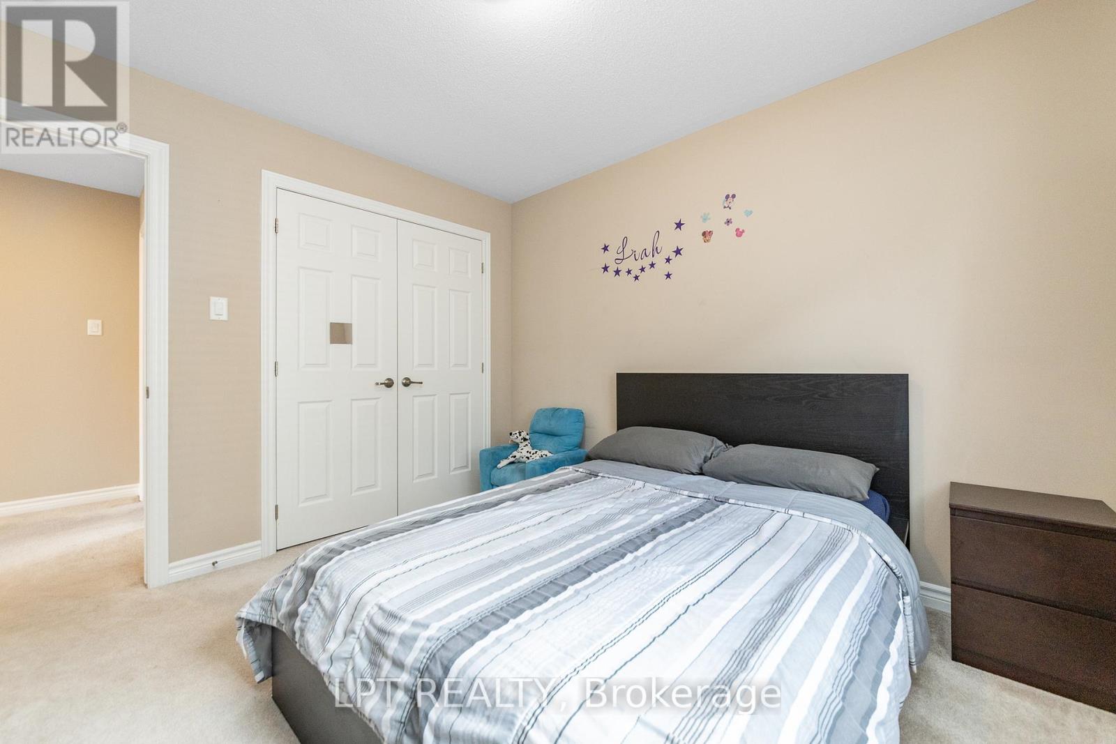908 PEDIGREE STREET - 26