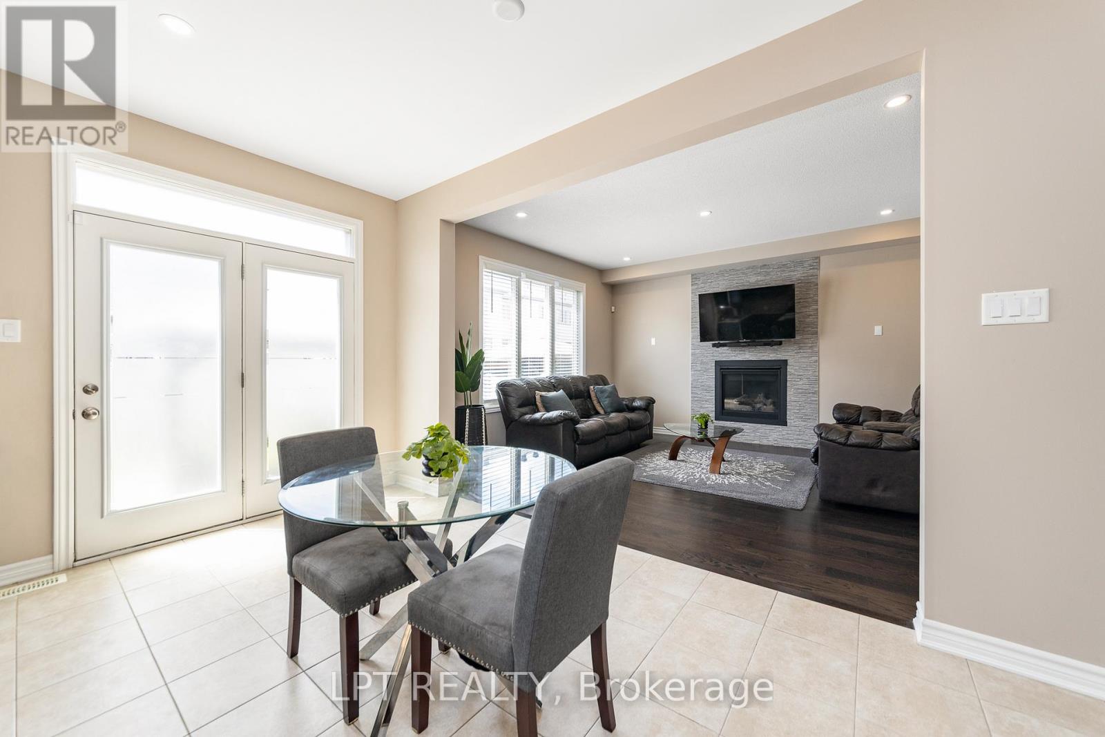 908 PEDIGREE STREET - 9