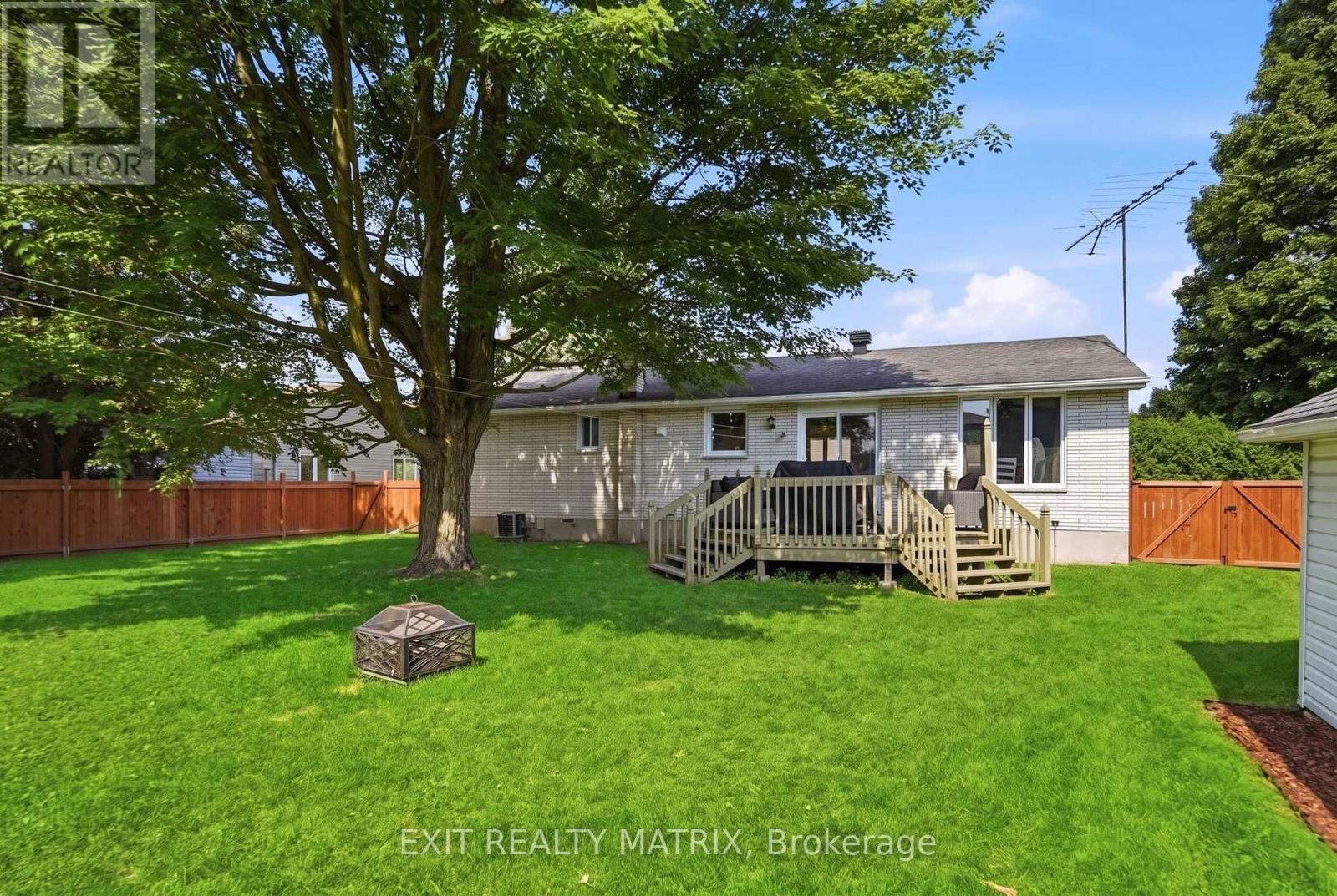 693 CARTIER STREET - Image 31