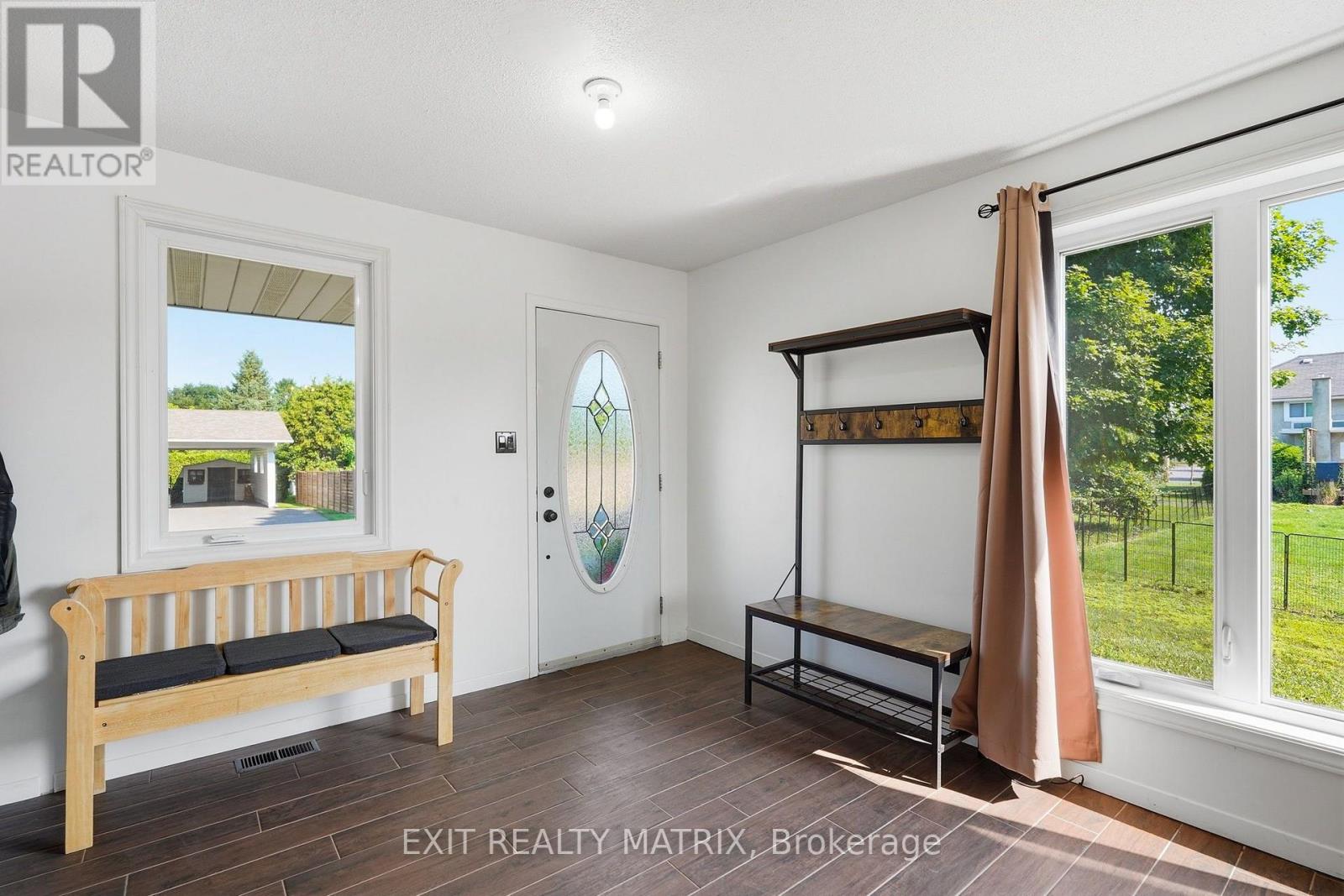 693 CARTIER STREET - Image 4