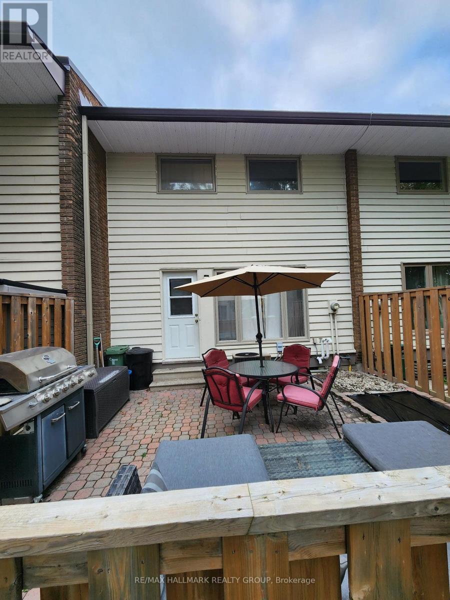 3 CARMICHAEL COURT - 25