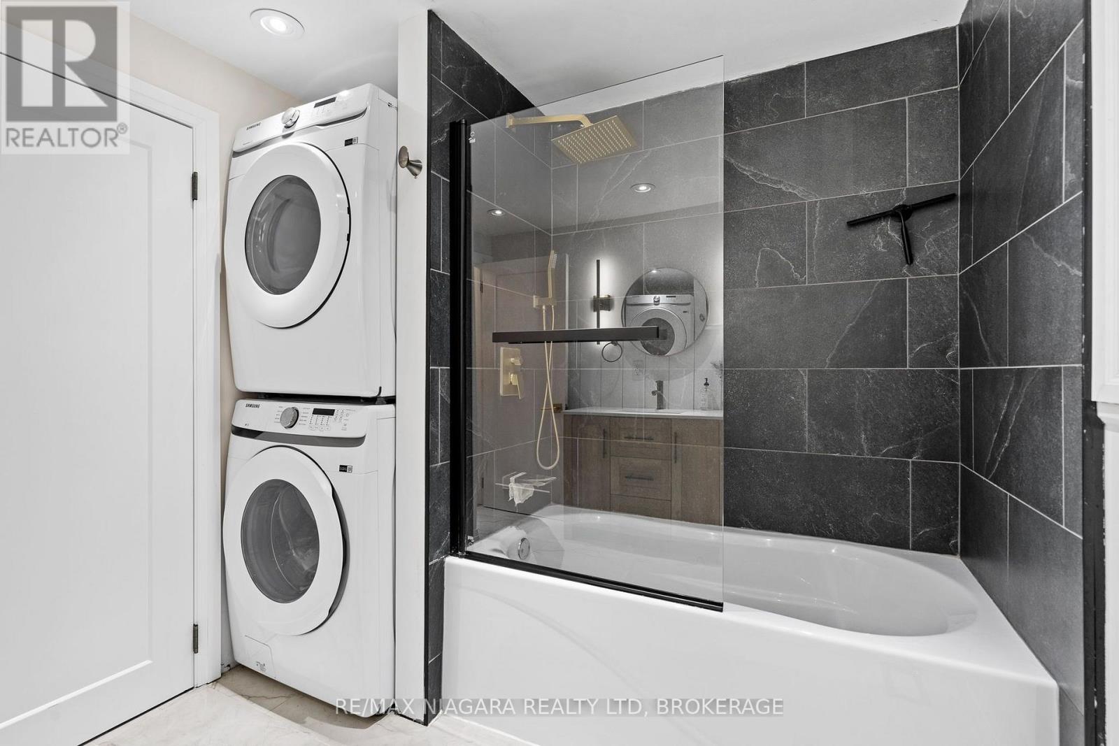 3234 RISELAY AVENUE - 25