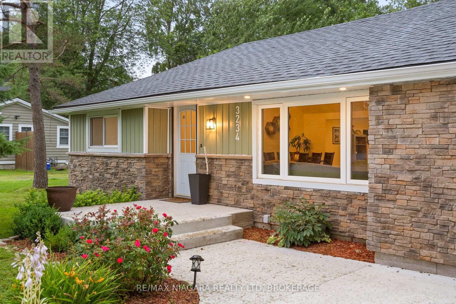 3234 RISELAY AVENUE - 4