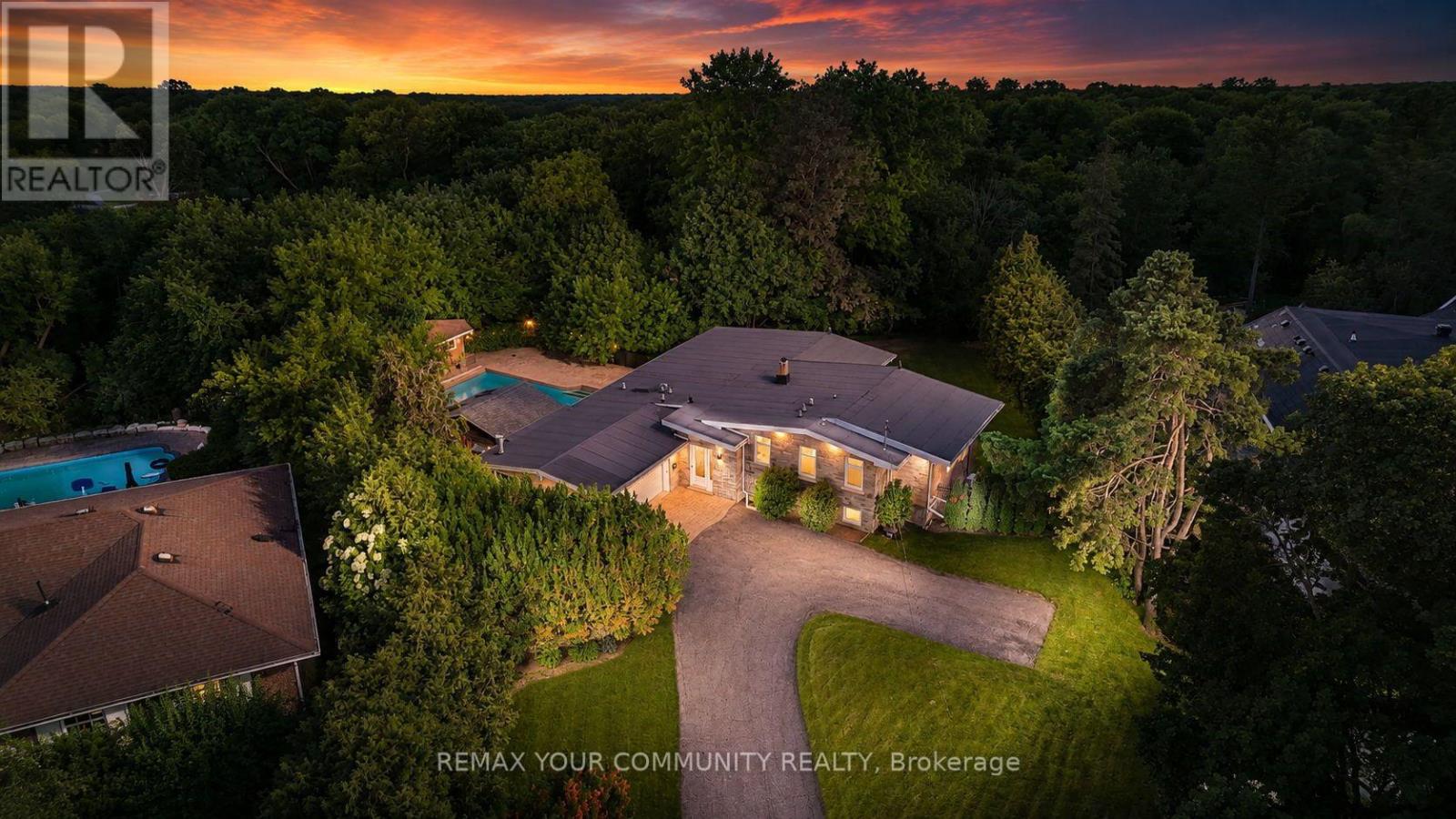35 IDLESWIFT DRIVE - 1