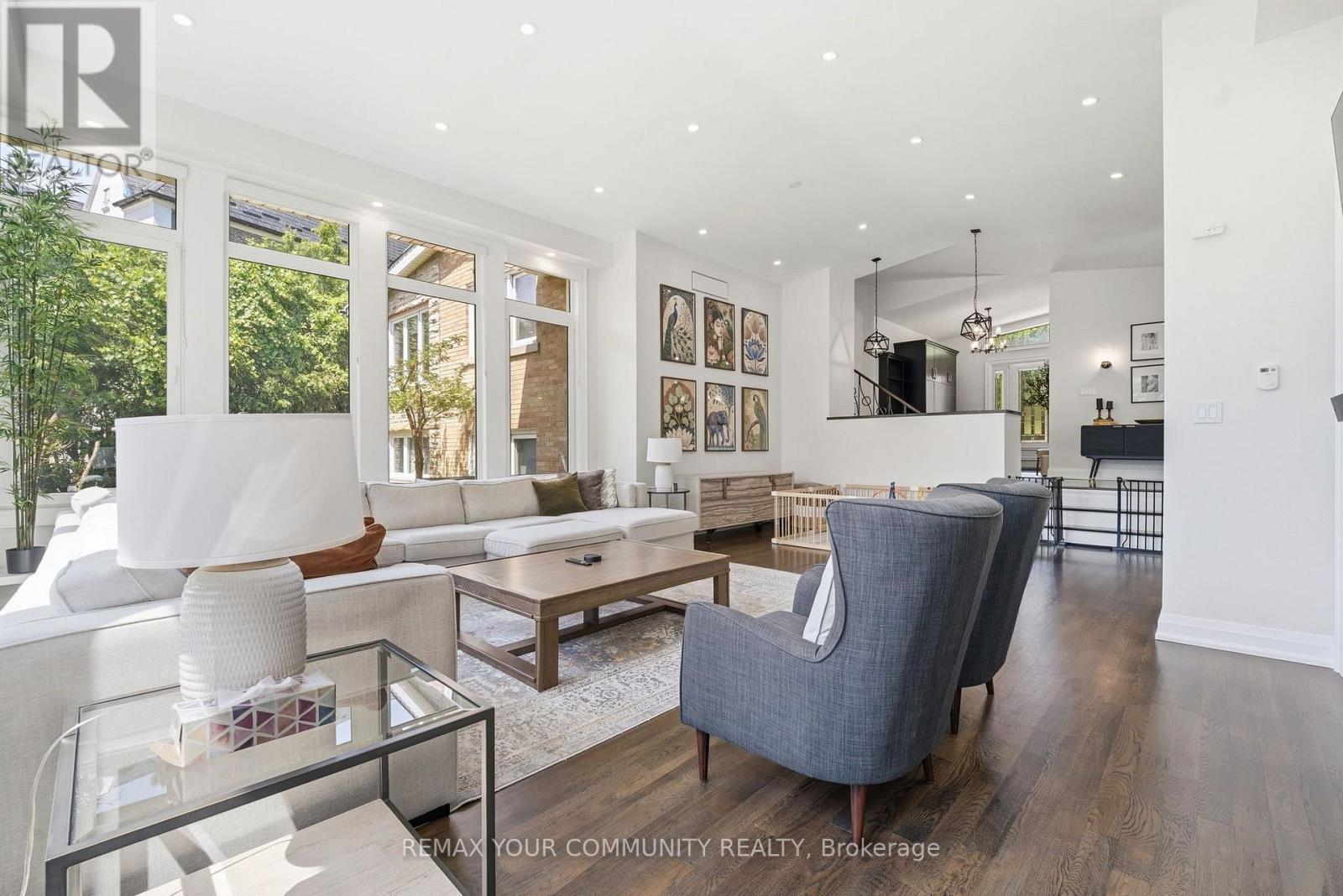 35 IDLESWIFT DRIVE - 14