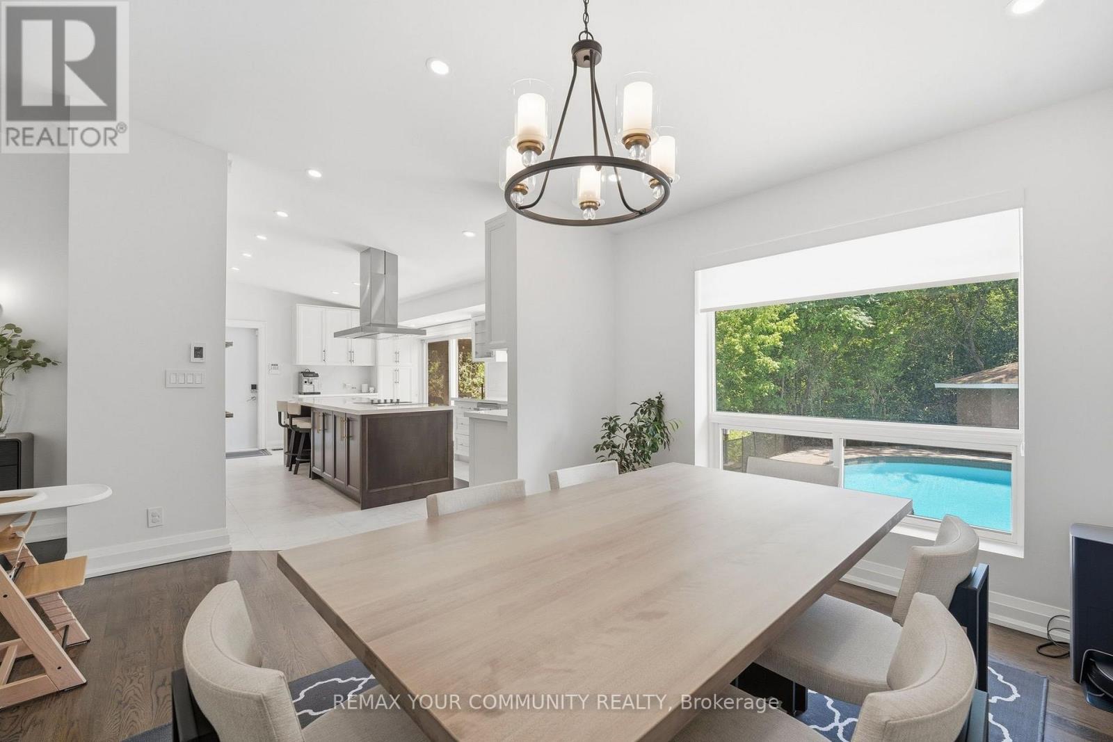35 IDLESWIFT DRIVE - 24