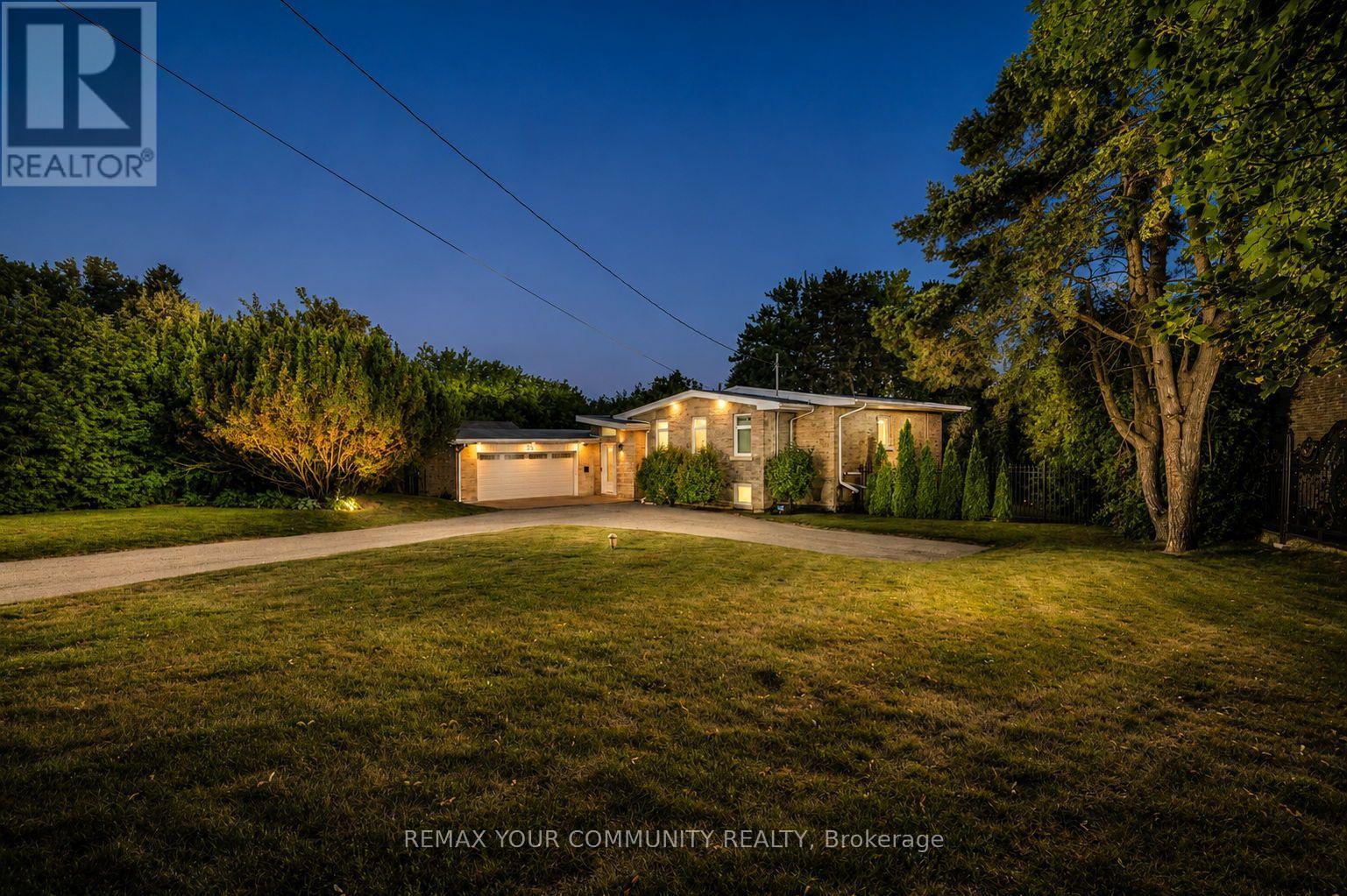 35 IDLESWIFT DRIVE - 3