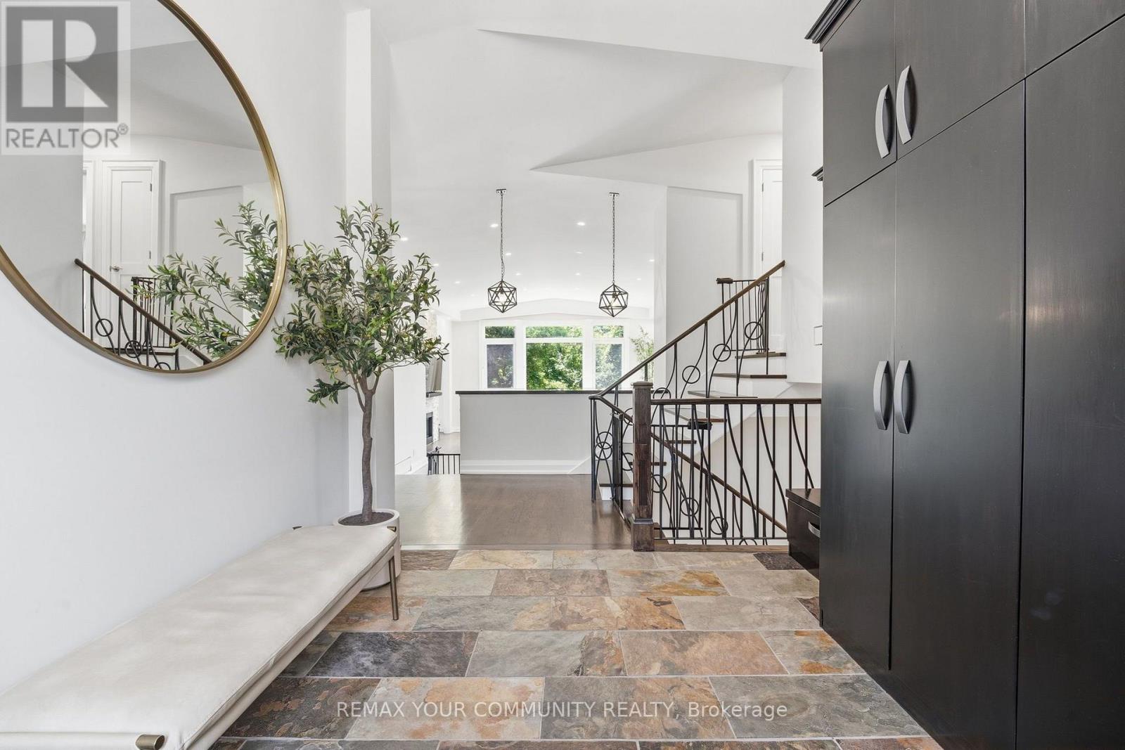35 IDLESWIFT DRIVE - 8