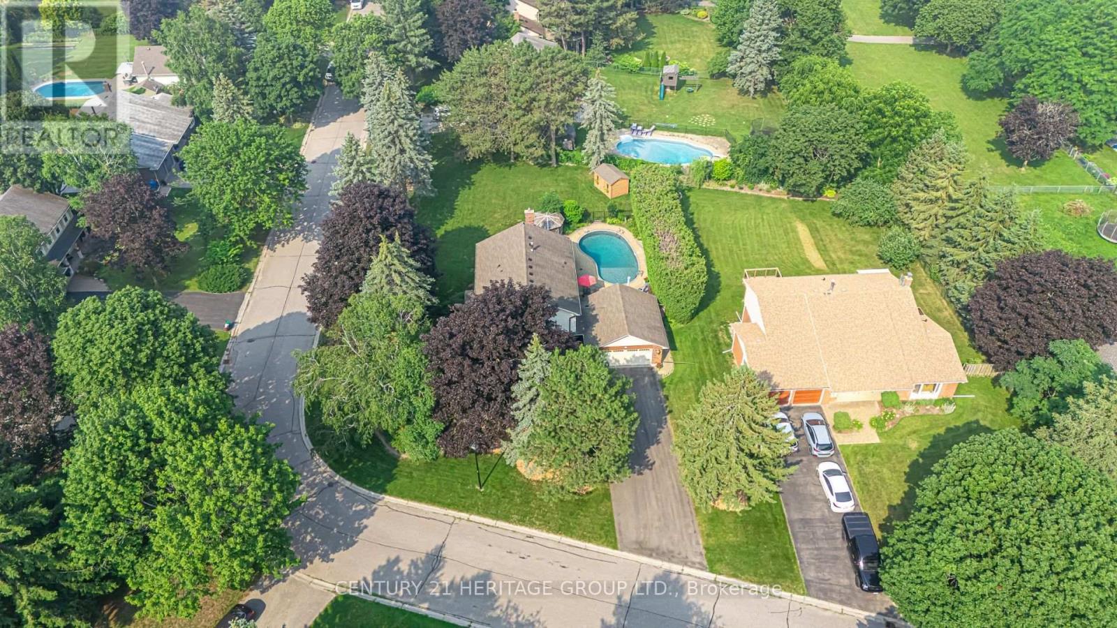 25 GRANT COURT - 1