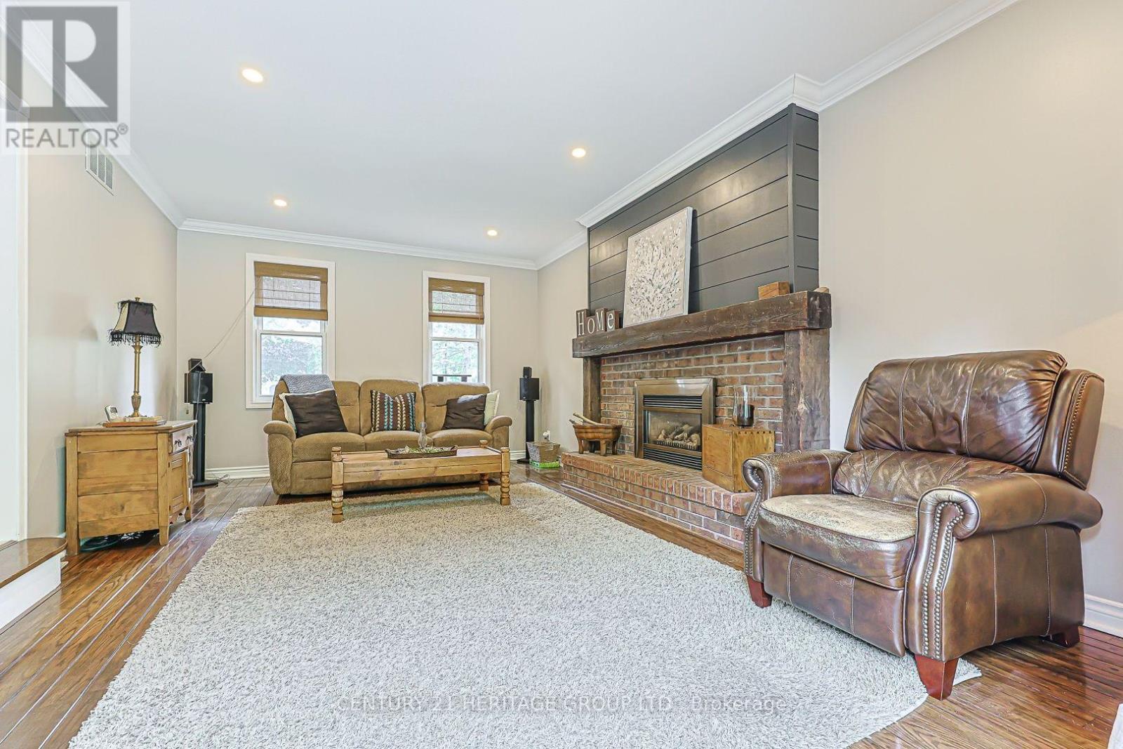 25 GRANT COURT - 11