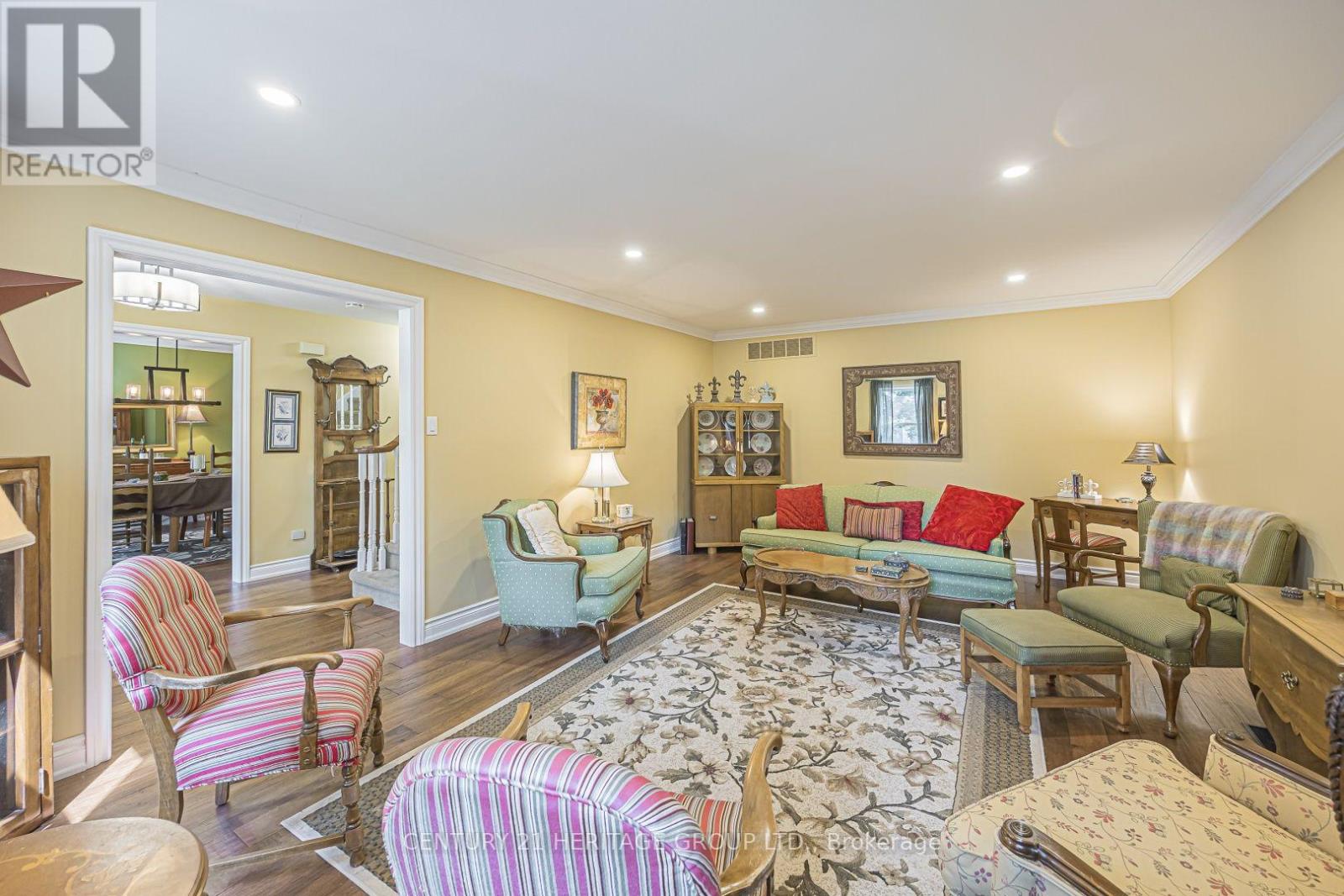 25 GRANT COURT - 13