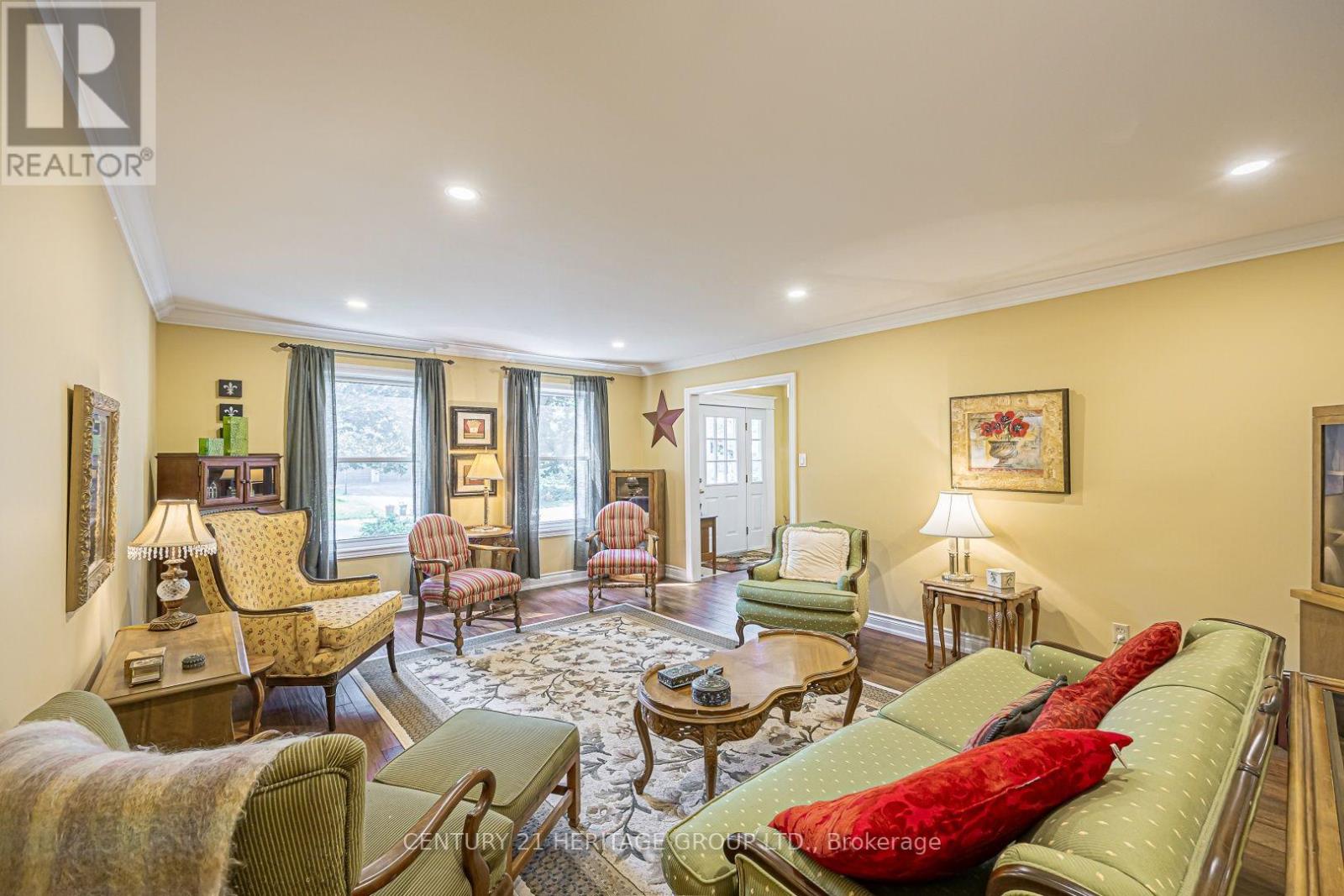 25 GRANT COURT - 14