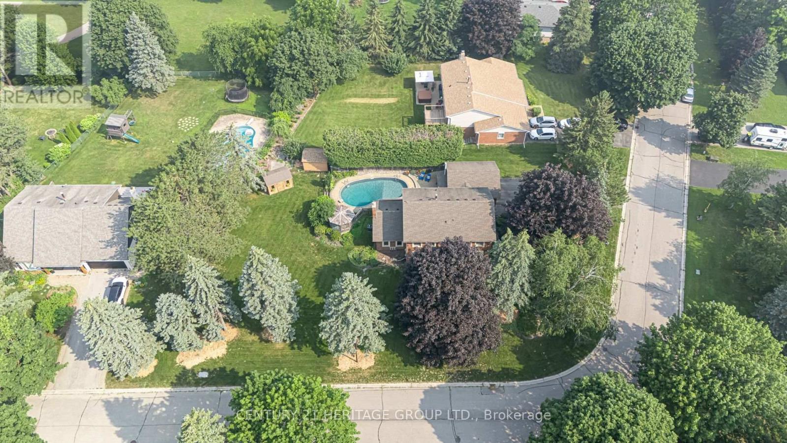 25 GRANT COURT - 3