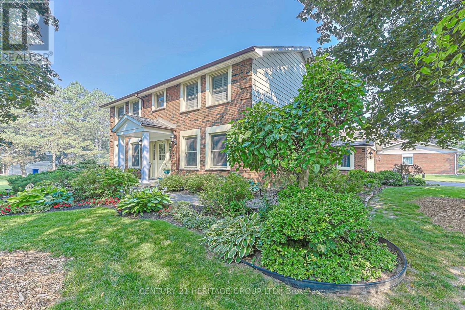 25 GRANT COURT - 8
