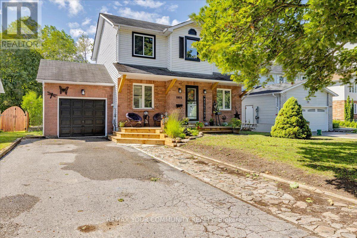 1005 VANCE CRESCENT - 1