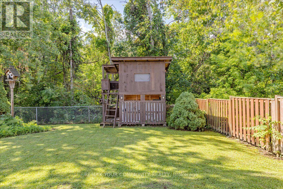 1005 VANCE CRESCENT - Image 31