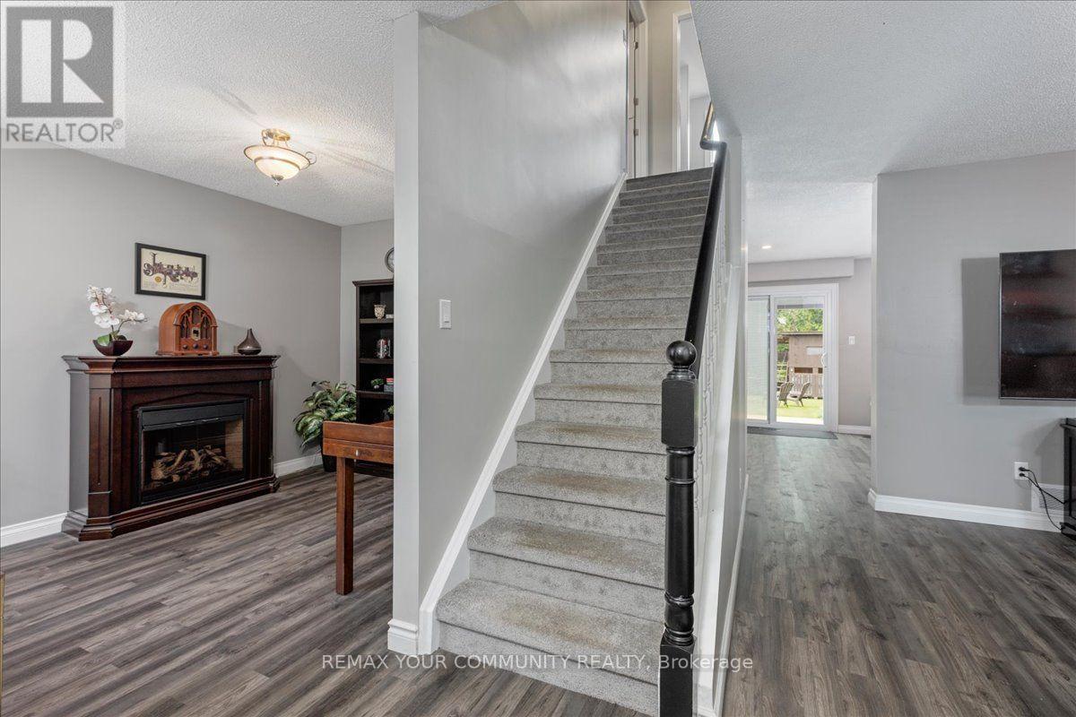 1005 VANCE CRESCENT - Image 5