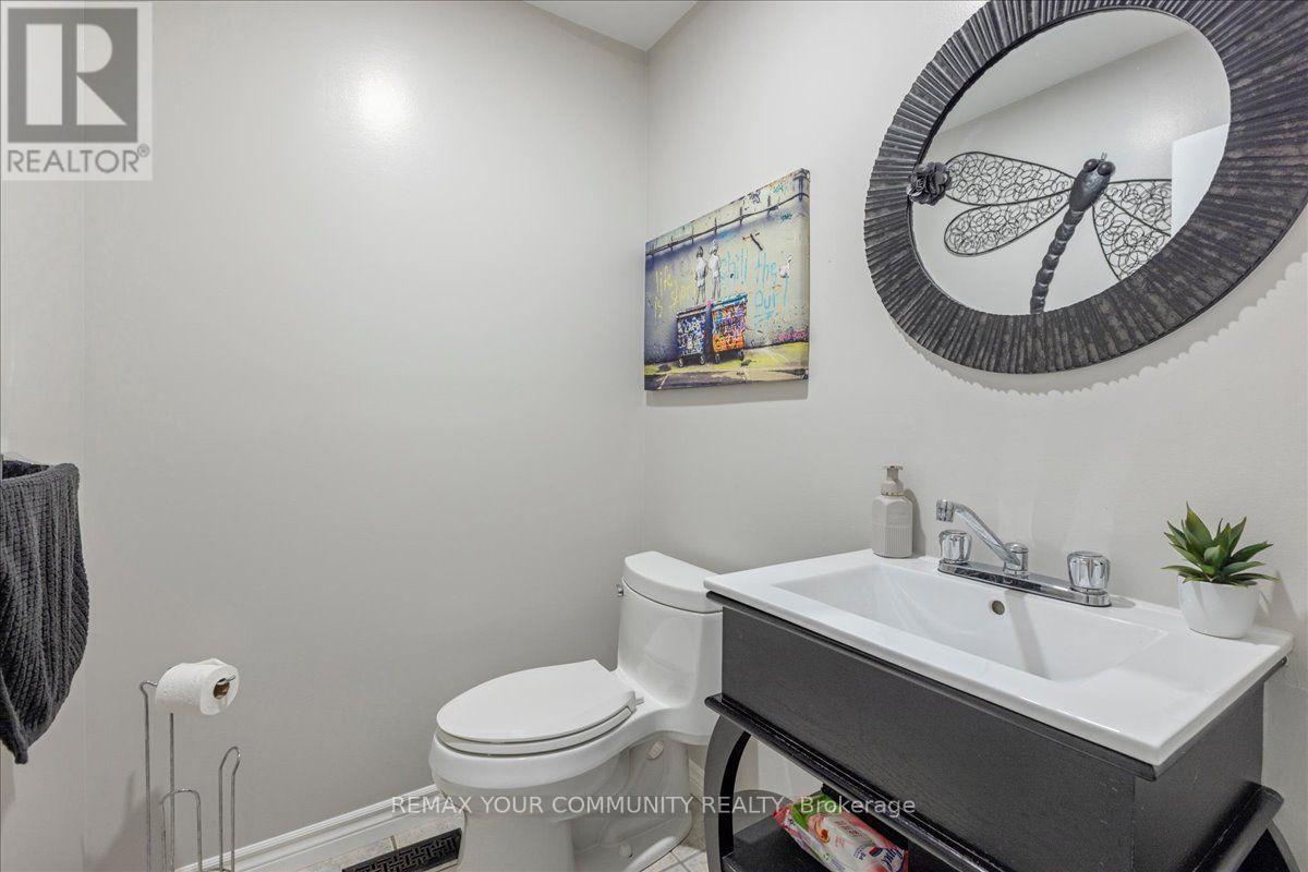 1005 VANCE CRESCENT - Image 8