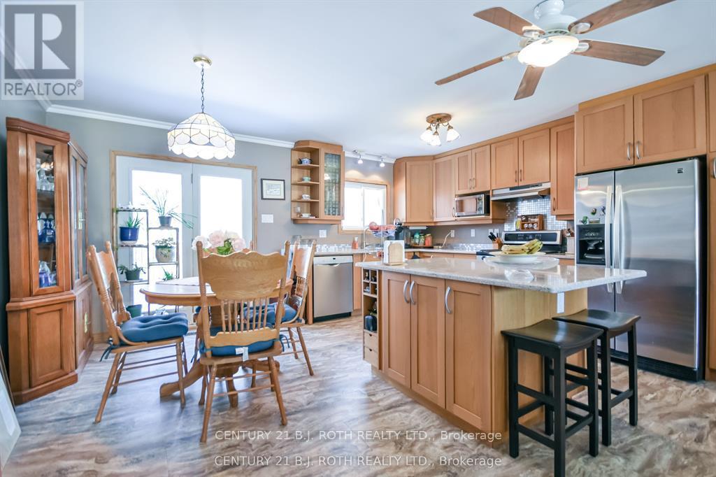 8 SANDRA DRIVE - Image 13