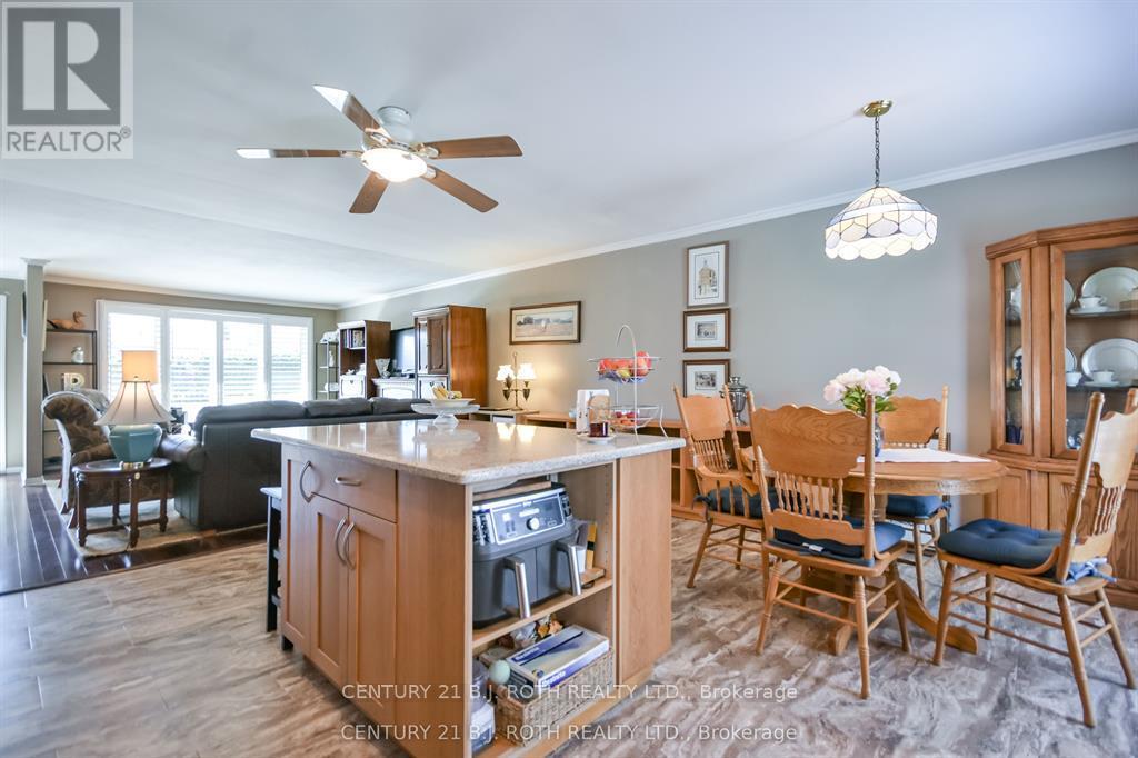 8 SANDRA DRIVE - Image 18