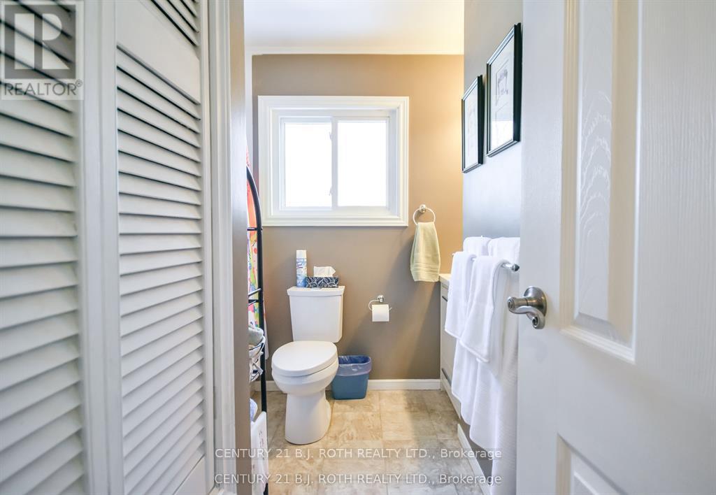 8 SANDRA DRIVE - Image 25