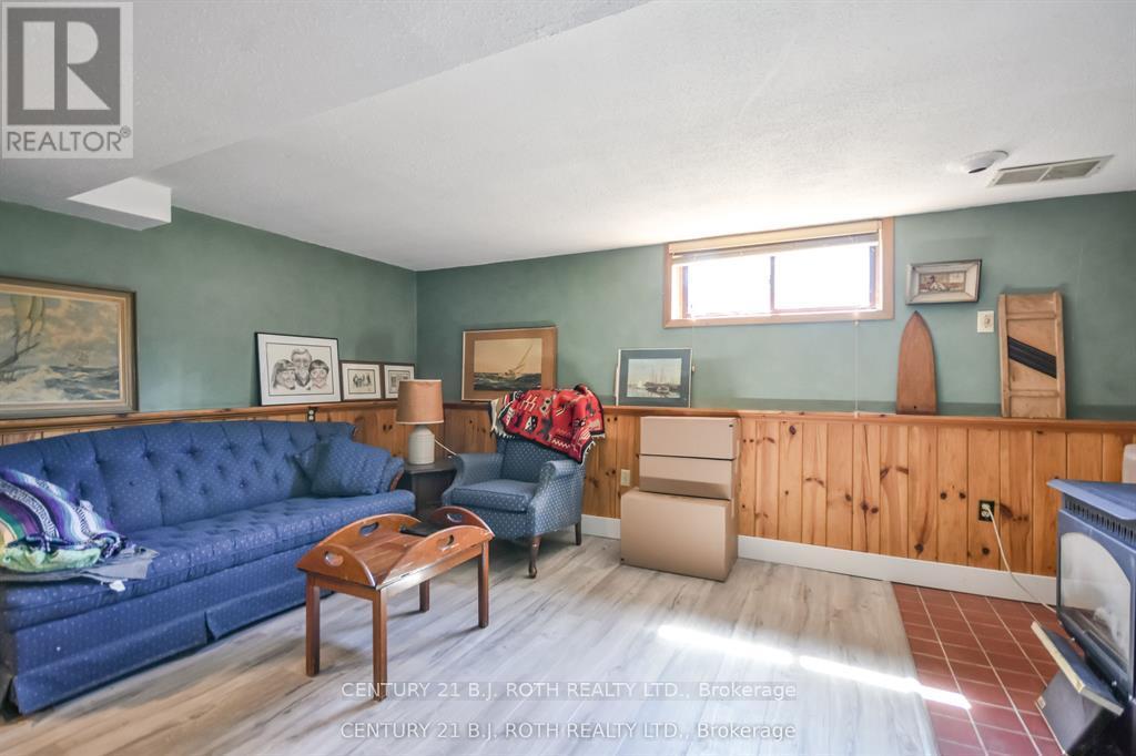 8 SANDRA DRIVE - Image 33