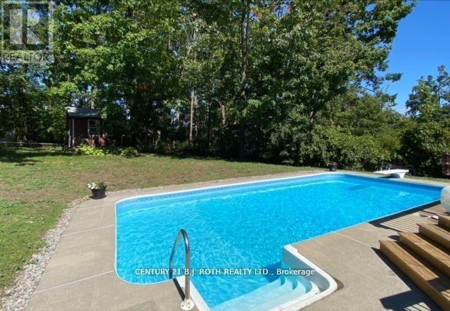 8 SANDRA DRIVE - Image 38