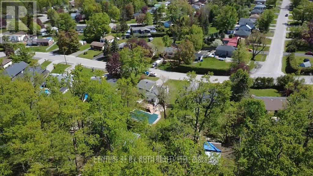 8 SANDRA DRIVE - Image 41