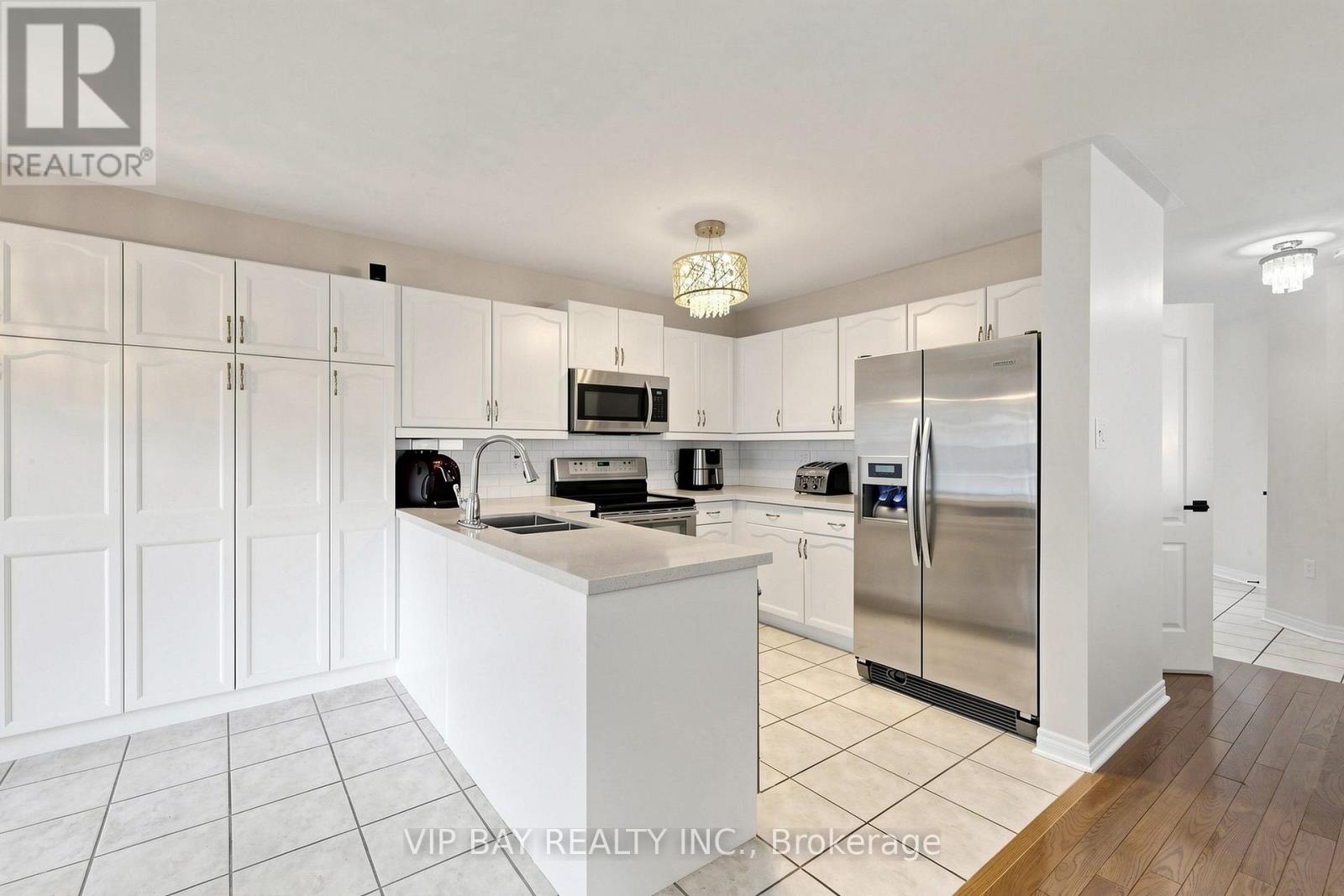 77 AMBERVIEW DRIVE - 14