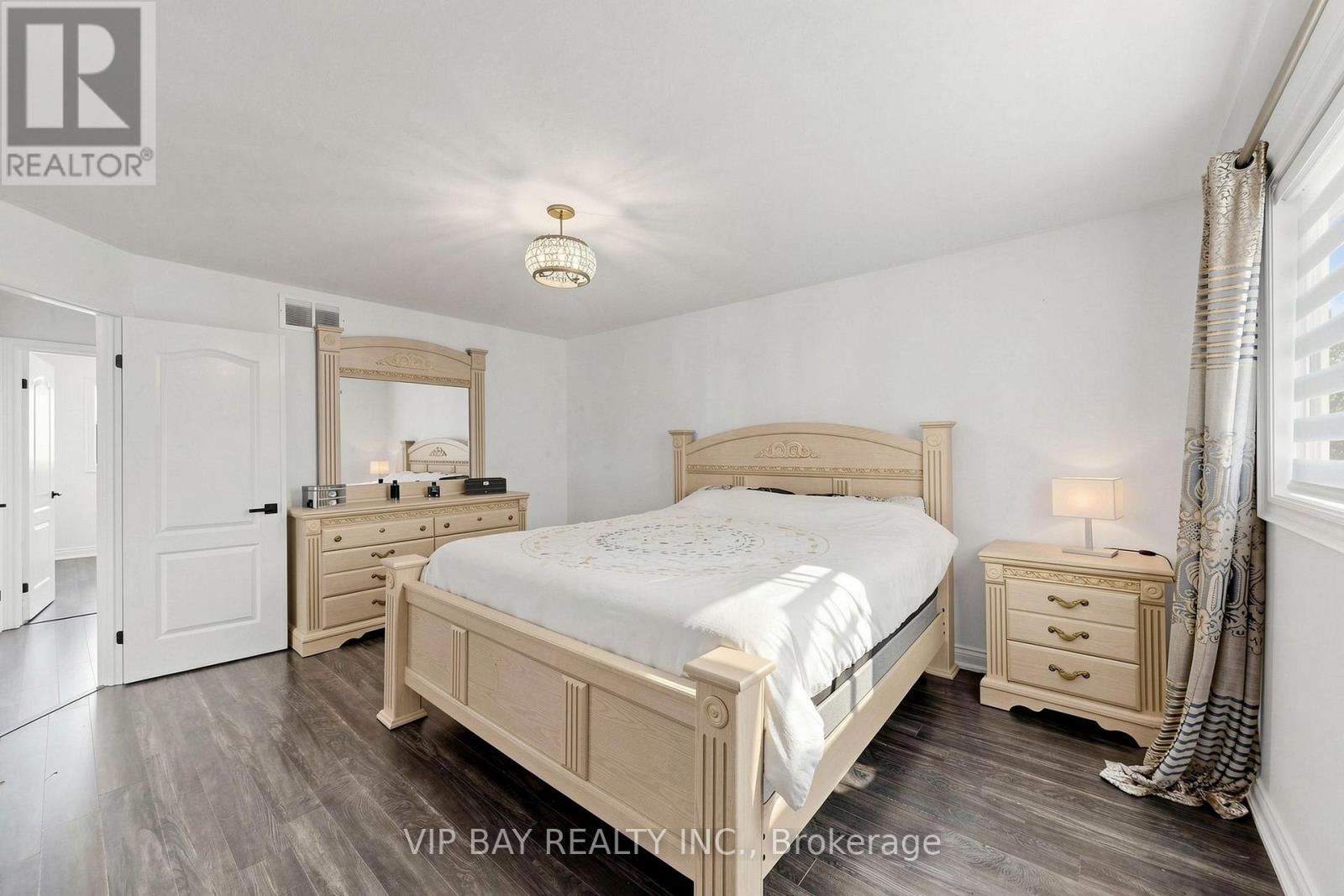 77 AMBERVIEW DRIVE - 22
