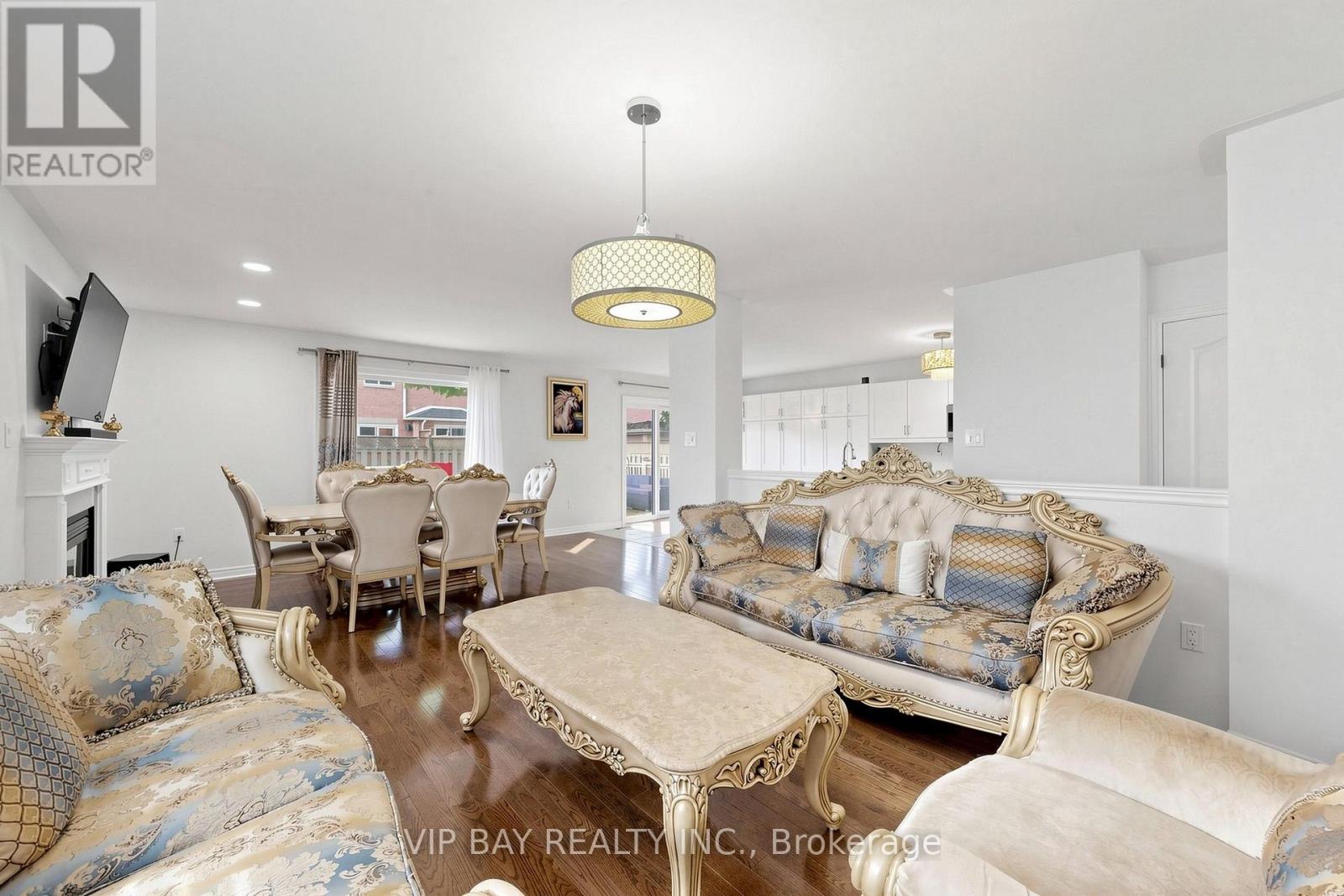 77 AMBERVIEW DRIVE - 5