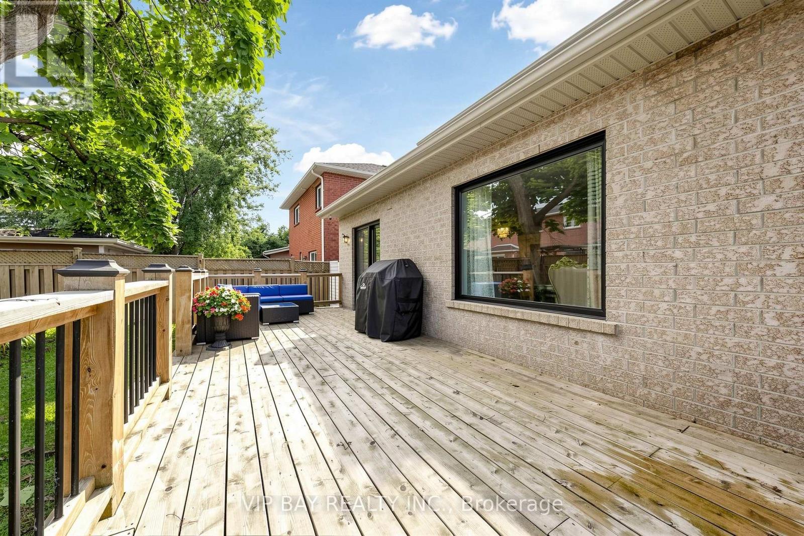 77 AMBERVIEW DRIVE - 44