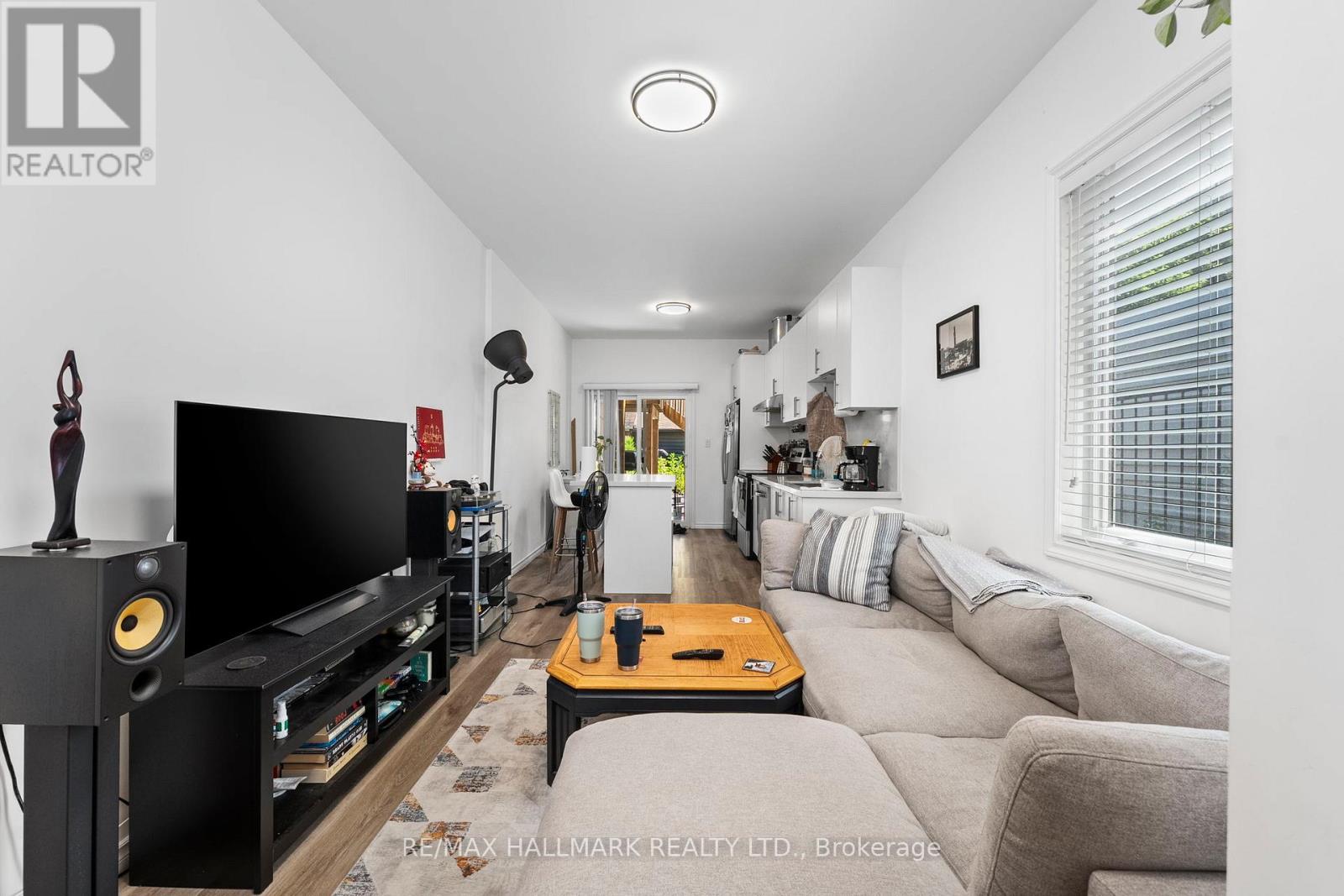 123 LANSDOWNE AVENUE - 2
