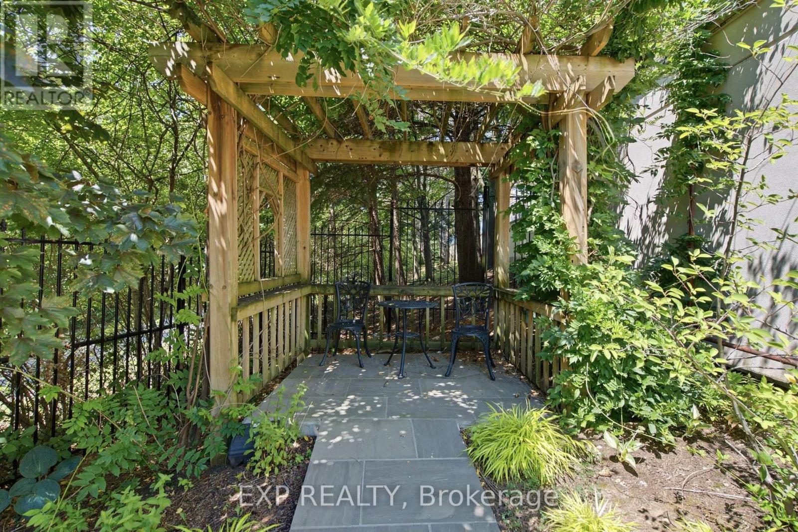 #302 1903 PILGRIMS WAY - Image 18