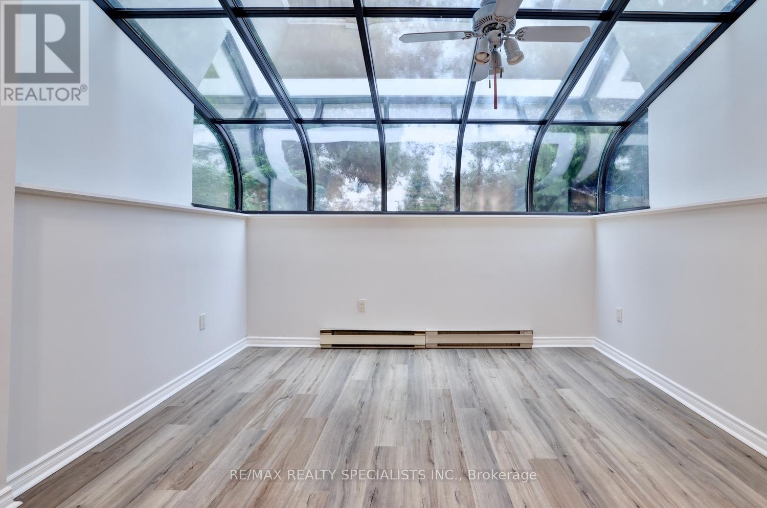2390 PYRAMID CRESCENT - Image 31