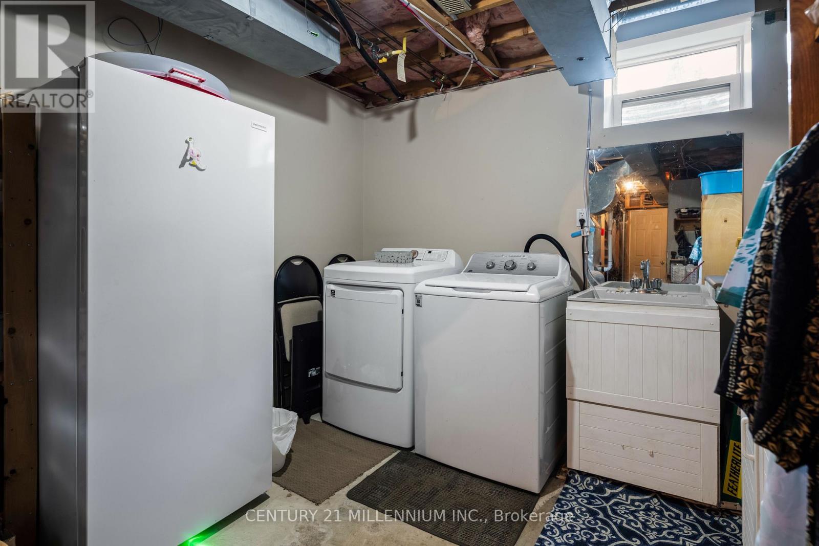 104 JOSHUA ROAD - 31