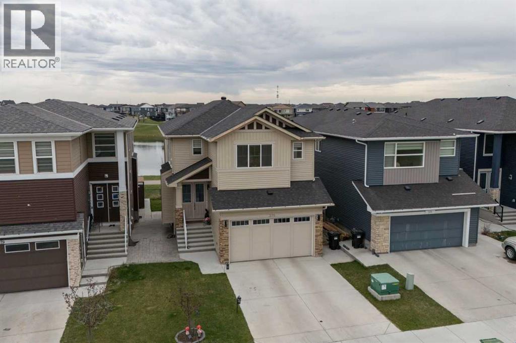 375 Corner Meadows Avenue NE - 3